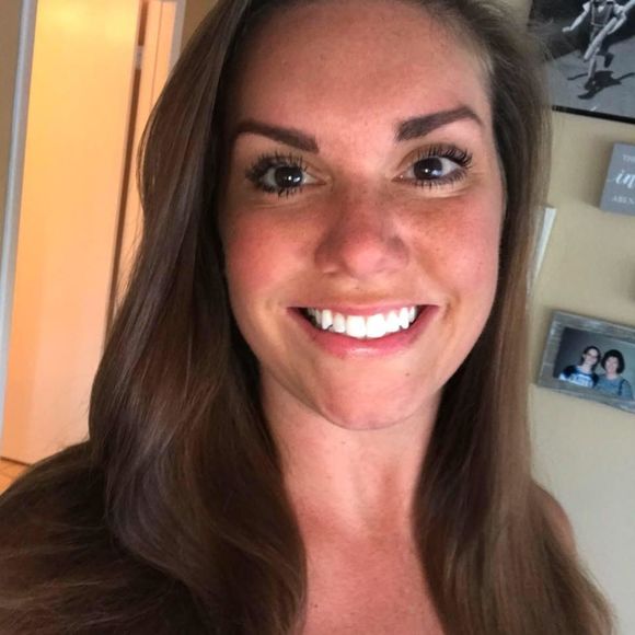 Meet your Posher, Amanda - Picture 1 of 1